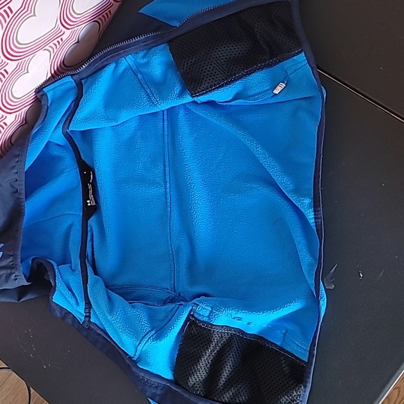 Under armour jacket - Picture 6 of 7